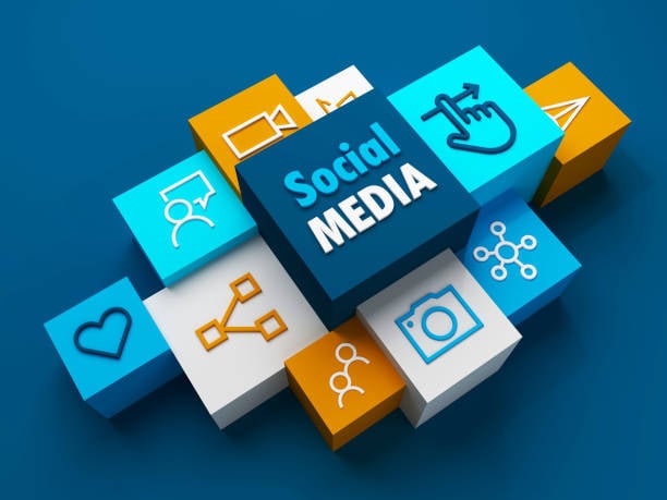 social media    istockphoto-1346575545-612x612